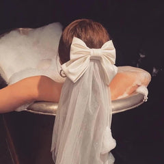 بريدجيرتون - طرحة زفاف مع فيونكة